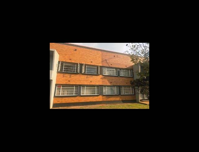 1 BEDROOM APARTMENT FOR SALE IN MEYERTON CENTRAL